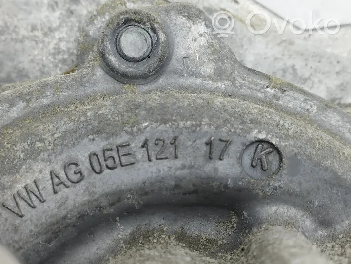 Audi Q3 F3 Kühlwasserpumpe Wasserpumpe 05E121117