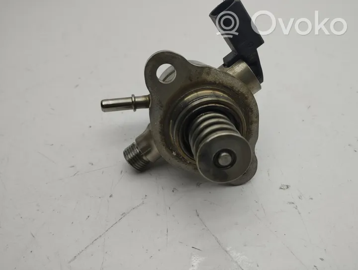 Audi Q3 F3 Polttoaineen ruiskutuksen suurpainepumppu 05E127027D