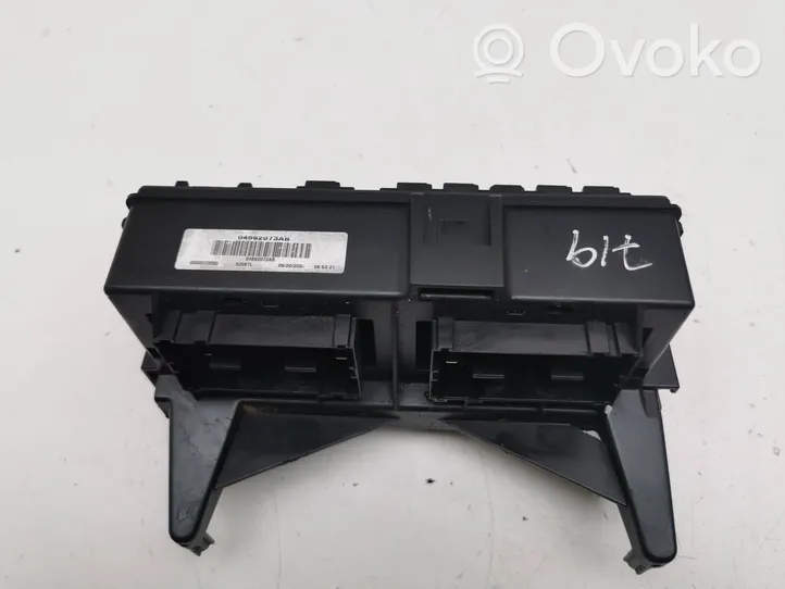 Jeep Grand Cherokee (WK) Module de fusibles 04692073AB