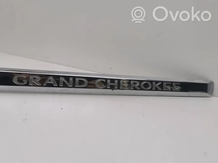 Jeep Grand Cherokee (WK) Moulure de porte avant 55156848AD