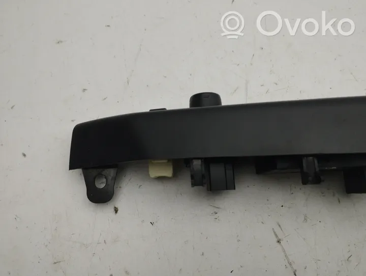 Opel Antara Electric window control switch 