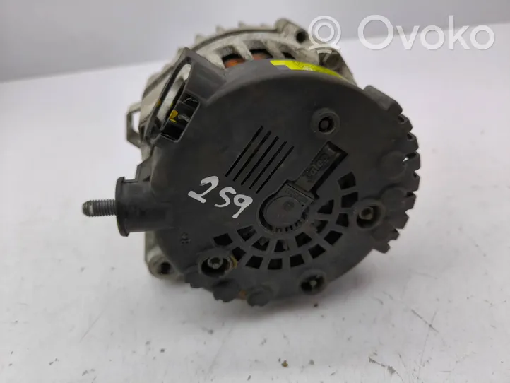 Hyundai i30 Generatore/alternatore 373002A850