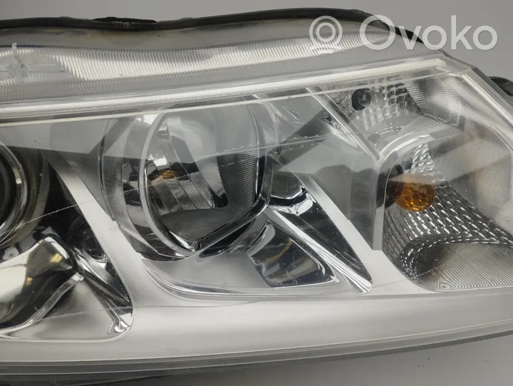 Suzuki Vitara (LY) Lampa przednia 