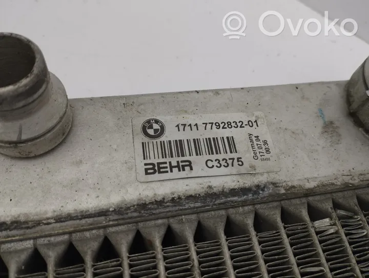 BMW 5 E60 E61 Radiateur de refroidissement 779283201