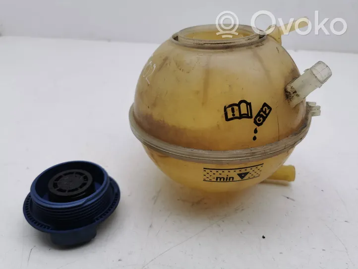 Volkswagen Golf IV Coolant expansion tank/reservoir 1J0121321B