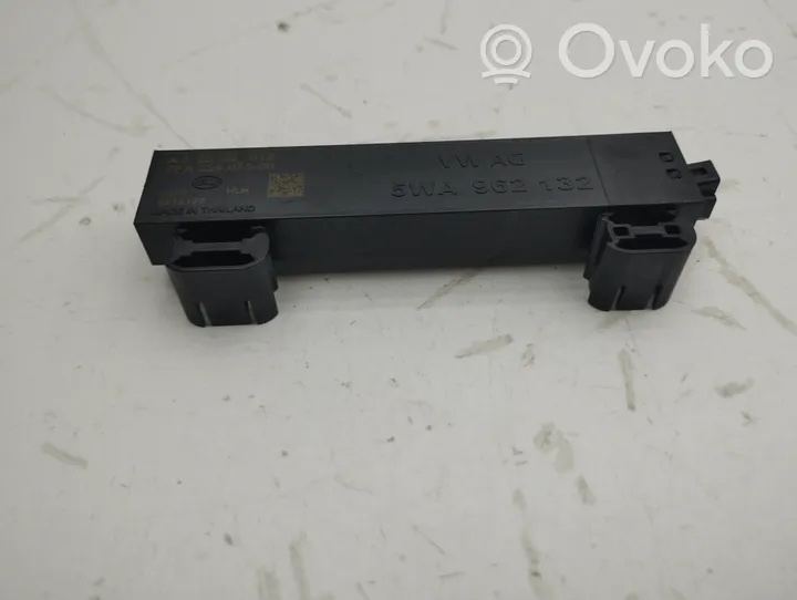 Audi A3 8Y Antenne système sans clé 5WA962132