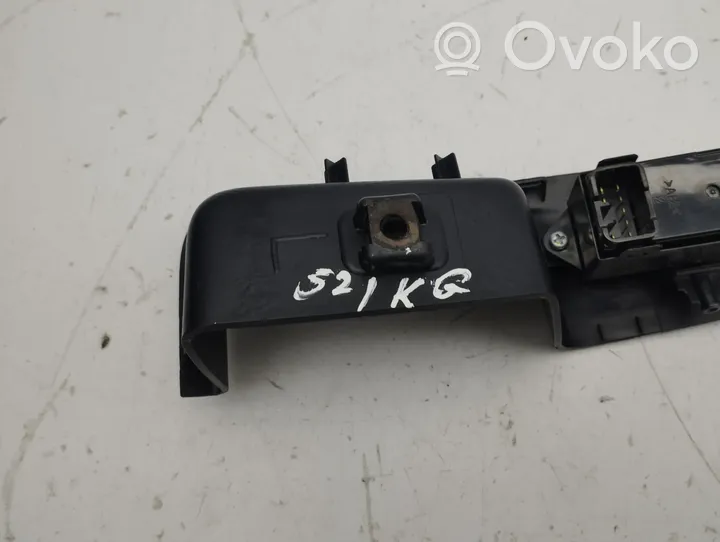 Citroen C-Crosser Electric window control switch 8608A184