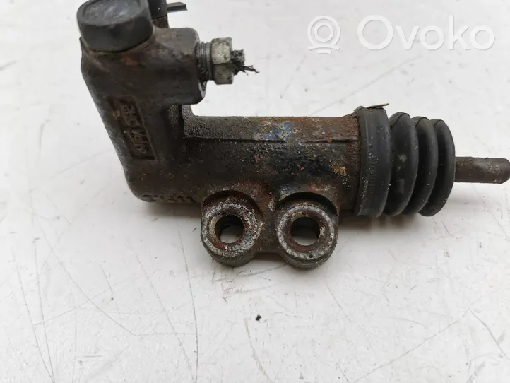 Hyundai i40 Clutch slave cylinder 