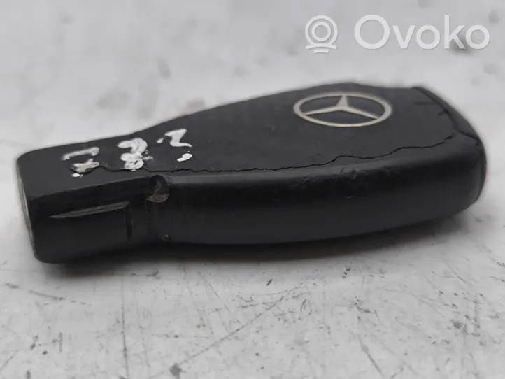 Mercedes-Benz Vito Viano W639 Clé / carte de démarrage 