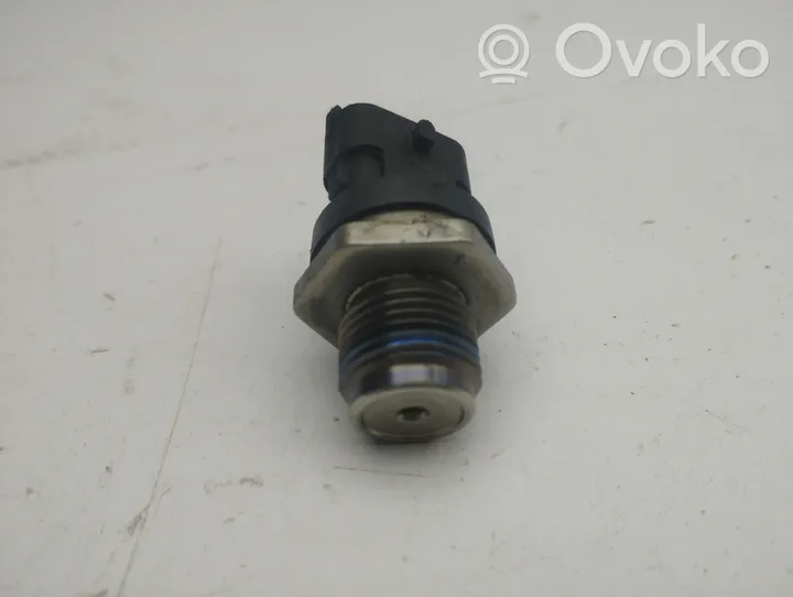 Chevrolet Captiva Fuel pressure sensor 