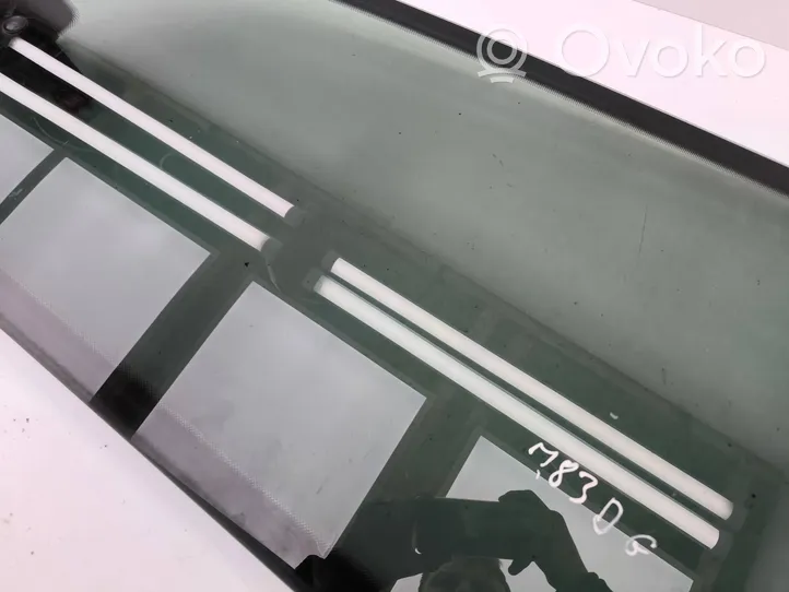 Mercedes-Benz Vito Viano W639 Rear side window/glass 