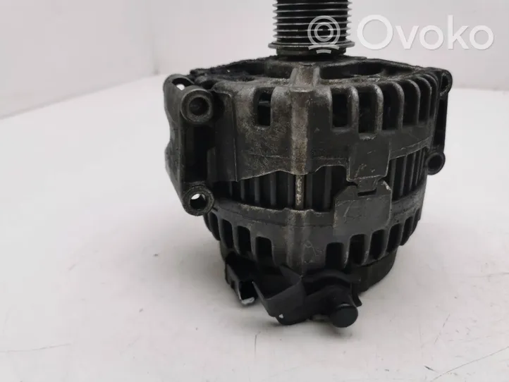 Mercedes-Benz ML W164 Alternator 0121813020