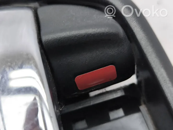 Honda CR-V Rankenėlė atidarymo vidinė 