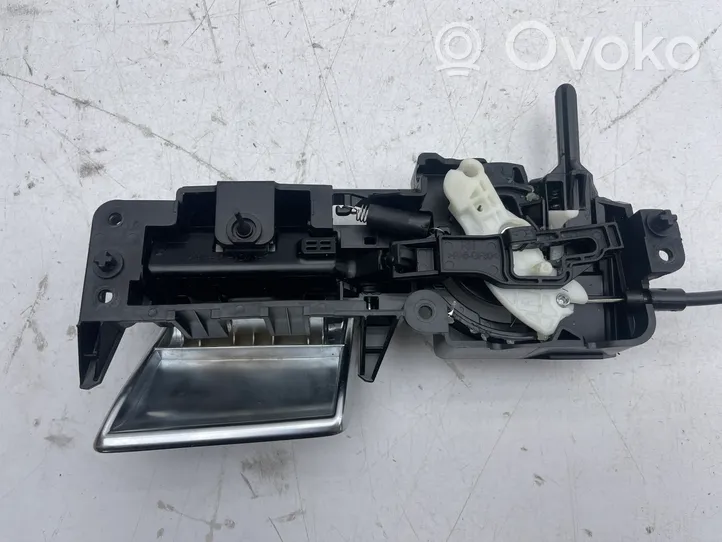 BMW i3 Rivestimento della maniglia interna per portiera posteriore 18071510