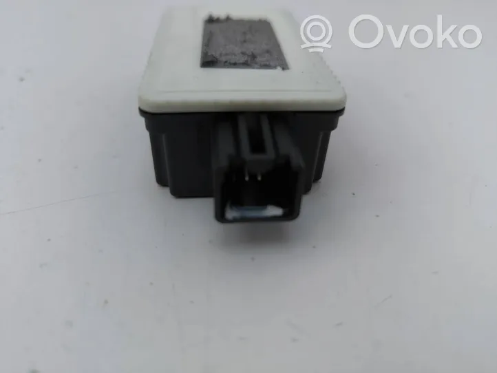 Volvo V70 Centralina/modulo chiusura centralizzata portiere 31252988