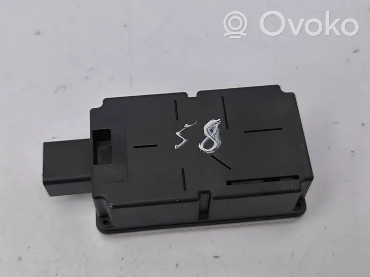 Volvo V70 Centralina/modulo chiusura centralizzata portiere 31252988