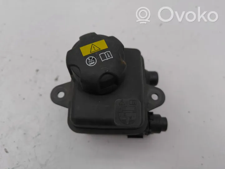 BMW i3 Vase d'expansion / réservoir de liquide de refroidissement 9327150