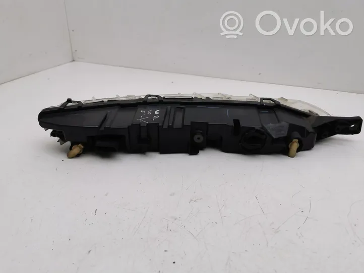 Citroen C4 II Picasso Lampa LED do jazdy dziennej 9676036380