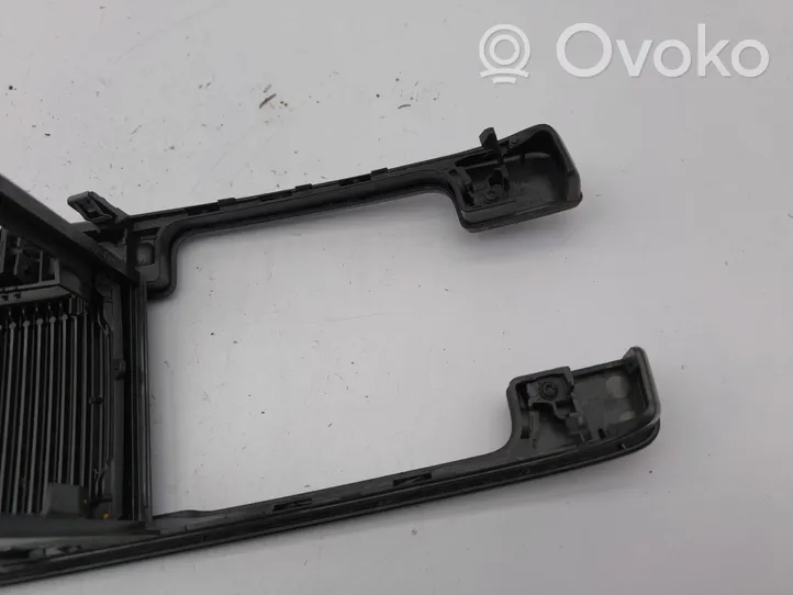 Volvo V50 Garniture de panneau console centrale 30755390