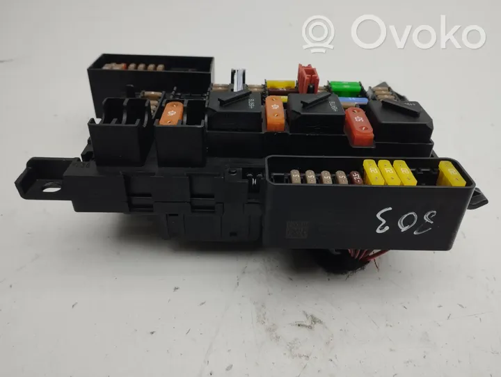 BMW i3 Drošinātāju bloks 7430060736