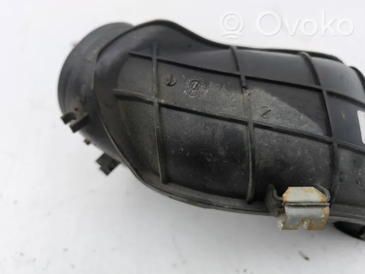 BMW 5 F10 F11 Tube d'admission d'air 7807493