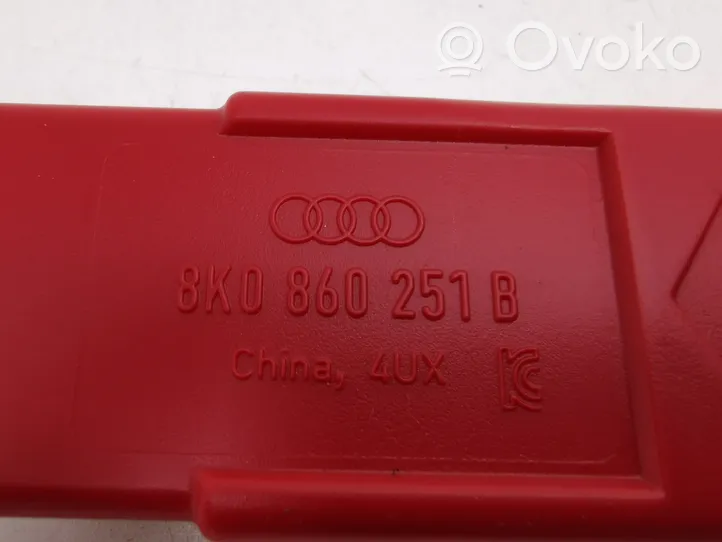 Audi A1 Avarinis ženklas 8K0860251B