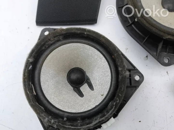 Toyota Corolla Verso AR10 Audio system kit 861600F030