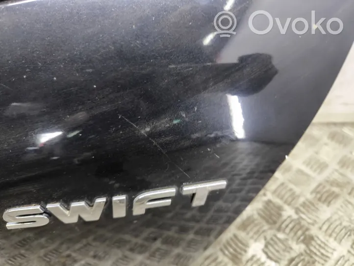 Suzuki Swift Takaluukun/tavaratilan kansi 