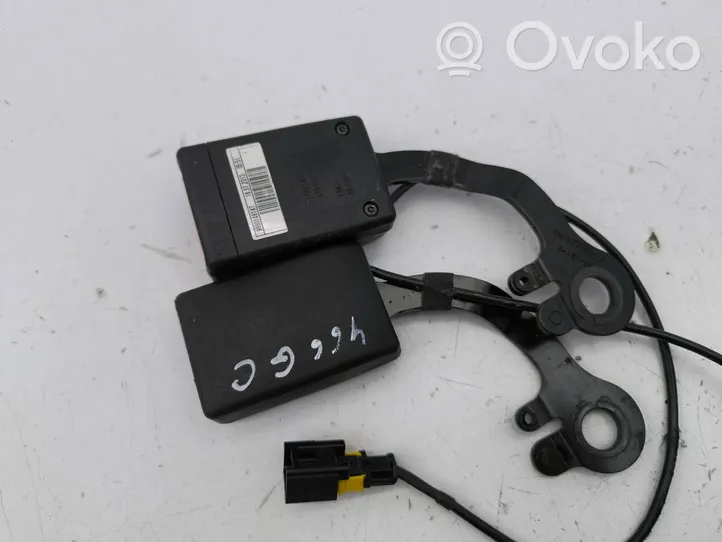 Citroen C4 II Picasso Boucle de ceinture de sécurité arrière centrale 98001481XT