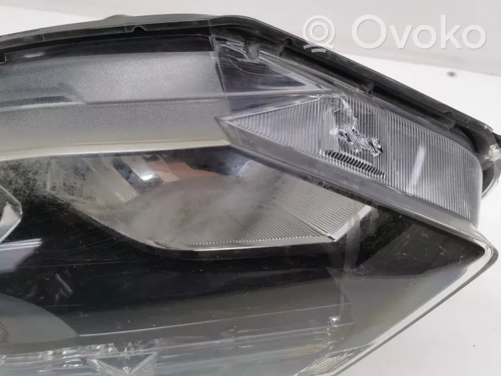 Honda HR-V Lampa przednia 10018093