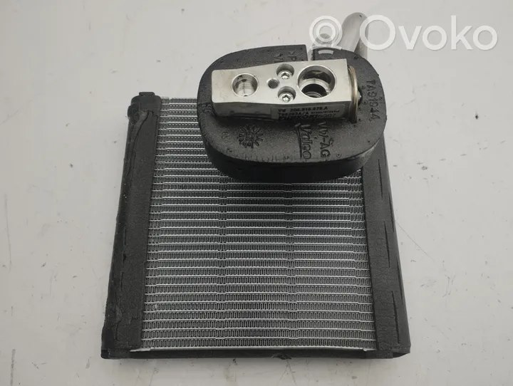 Audi A1 Gaisa kondicioniera radiators (salonā) 2Q2816103A