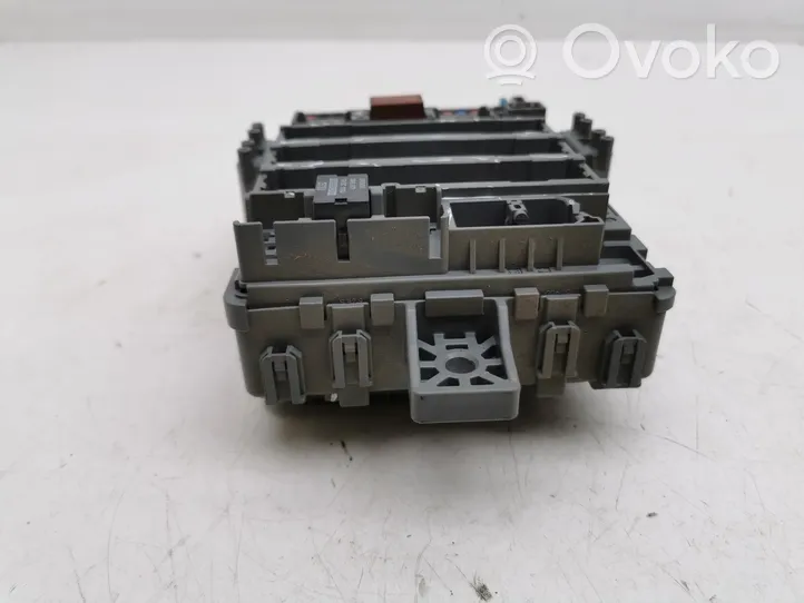 Honda CR-V Module de fusibles 116RA000021