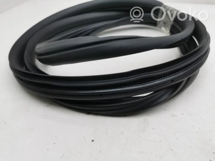 Honda HR-V Rear door rubber seal (on body) 