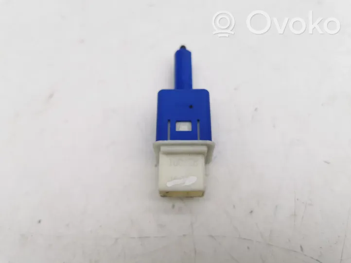 Honda HR-V Brake pedal sensor switch M49351