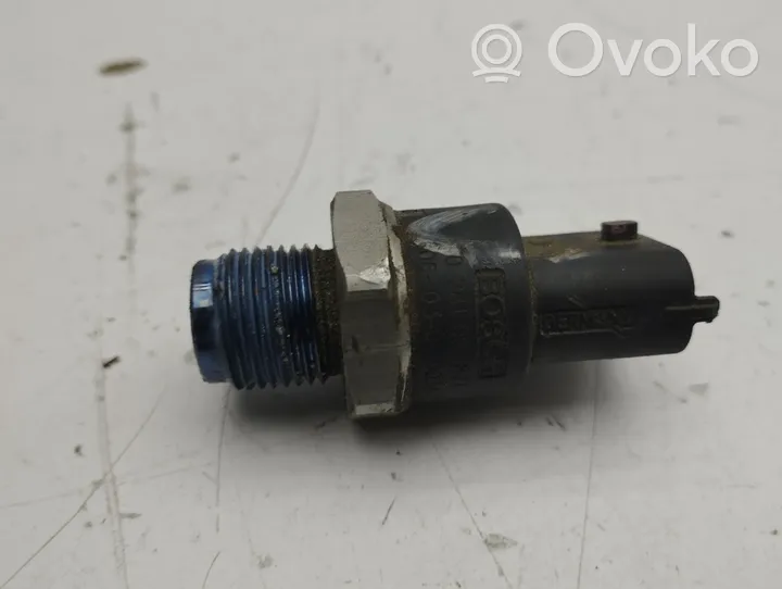 Toyota Yaris Kraftstoffdrucksensor 