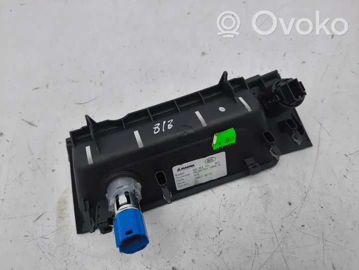 Audi A5 Moottorin start-stop-painike/kytkin 8W2864131