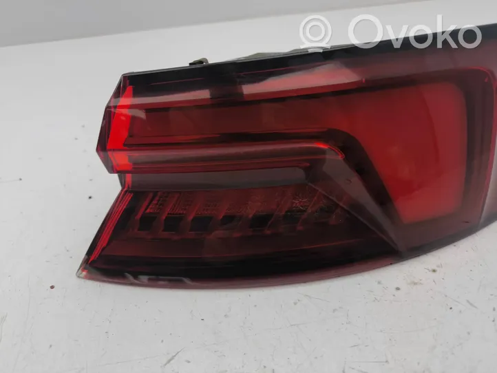 Audi A5 Luci posteriori 8W6945092G