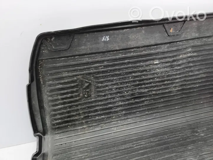 Audi A5 Tappetino di rivestimento del bagagliaio/baule di gomma 8W8061180