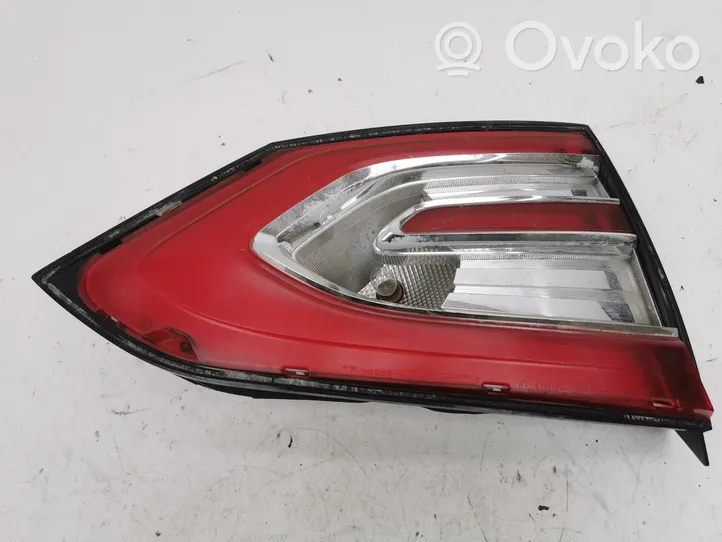 Ford Galaxy Lampy tylnej klapy bagażnika EM2B13A603AH