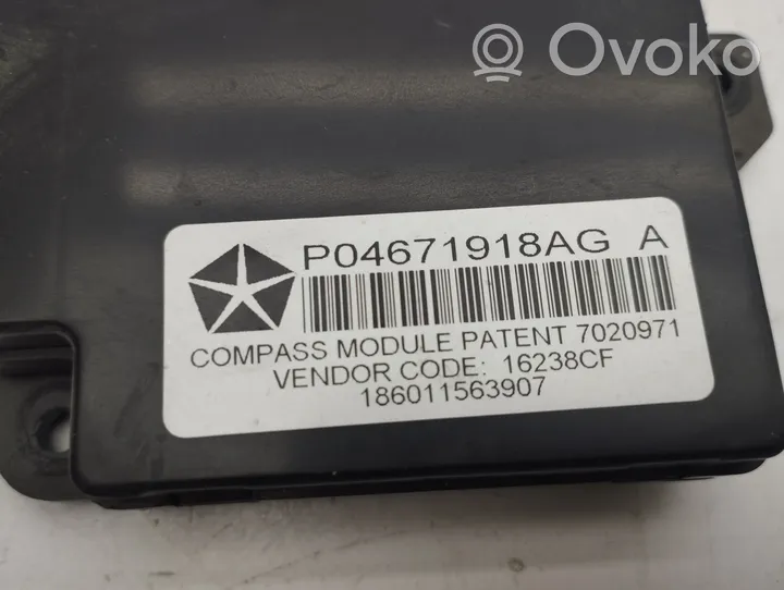 Chrysler Town & Country V Unidad de control/módulo del navegador GPS P04671918AG