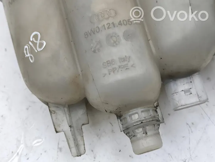 Audi A5 Vase d'expansion / réservoir de liquide de refroidissement 8W0121405E