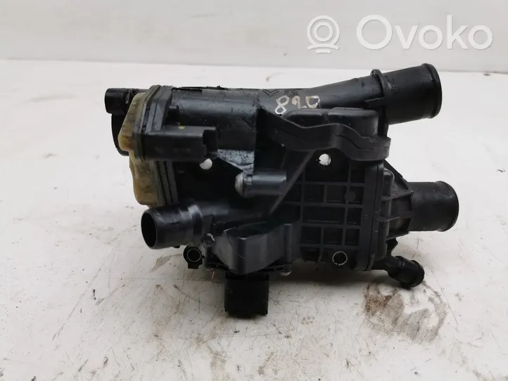 Ford Galaxy Termostaatin kotelo 9804160380