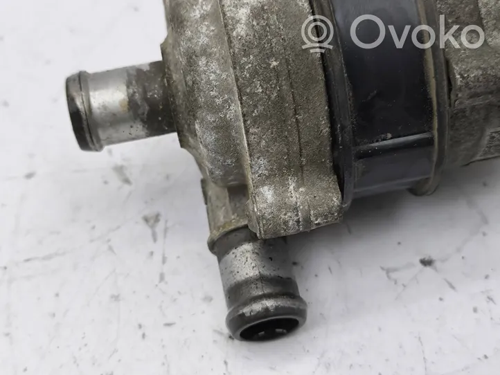 Audi A5 Pompe à eau de liquide de refroidissement 4H0965567A