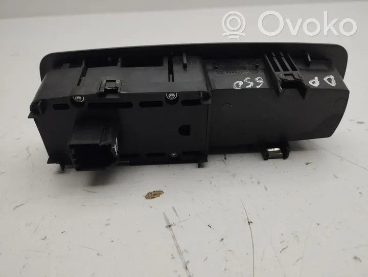 Chrysler Town & Country V Electric window control switch 10003147