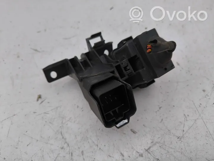Audi A5 Glow plug pre-heat relay 8W0907599