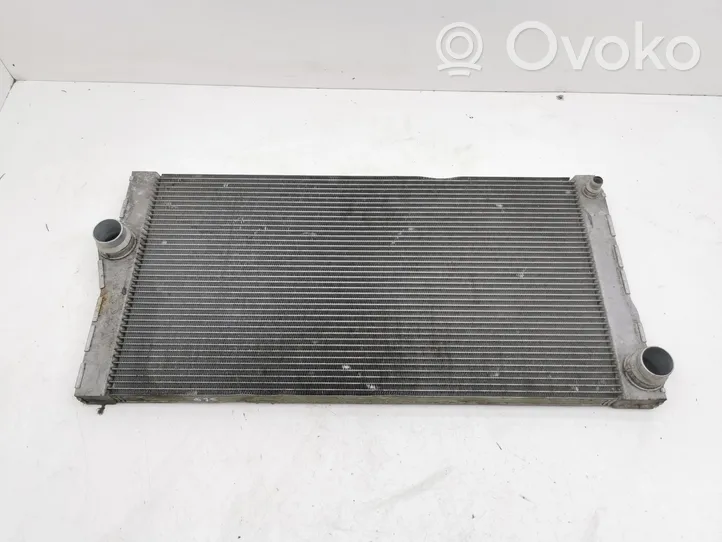 BMW 5 F10 F11 Radiateur de refroidissement 8509176