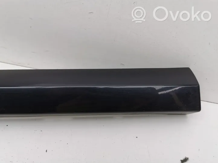 Volvo S80 Listón embellecedor de la puerta delantera (moldura) 30791065