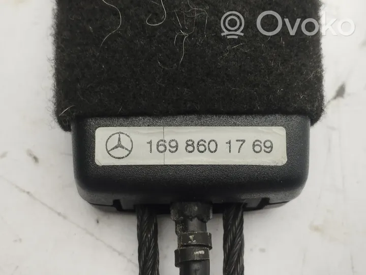 Mercedes-Benz B W245 Etuistuimen turvavyön solki 1698601769