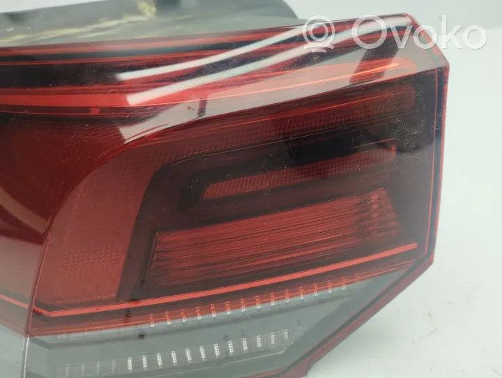 Volkswagen Golf VIII Rear/tail lights 5H0945095C