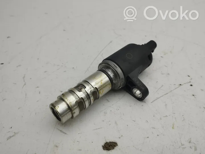 Volkswagen Golf VIII Valvola di fasatura dell’albero a camme Vanos 104E906455AC